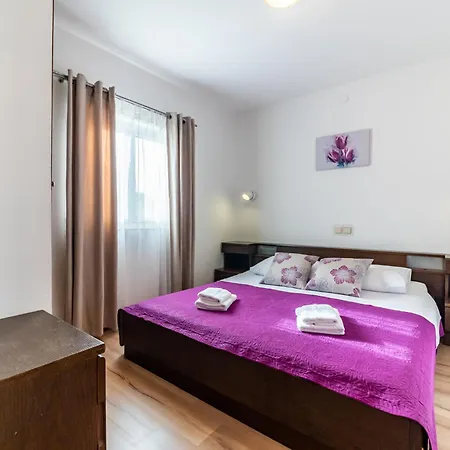 Cozy Apartment Mendula Medulin Exterior photo