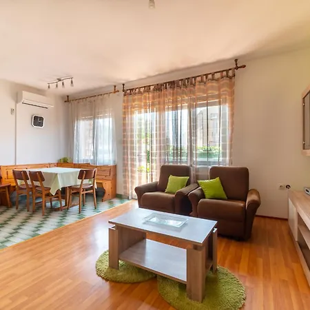 Cozy Apartment Mendula Medulin Exterior photo
