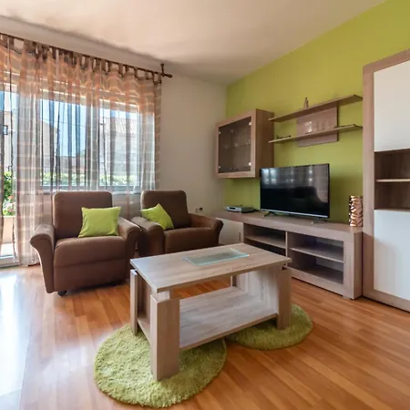 Cozy Apartment Mendula Medulin Exterior photo