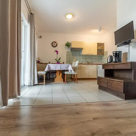Cozy Apartment Mendula Medulin Exterior photo